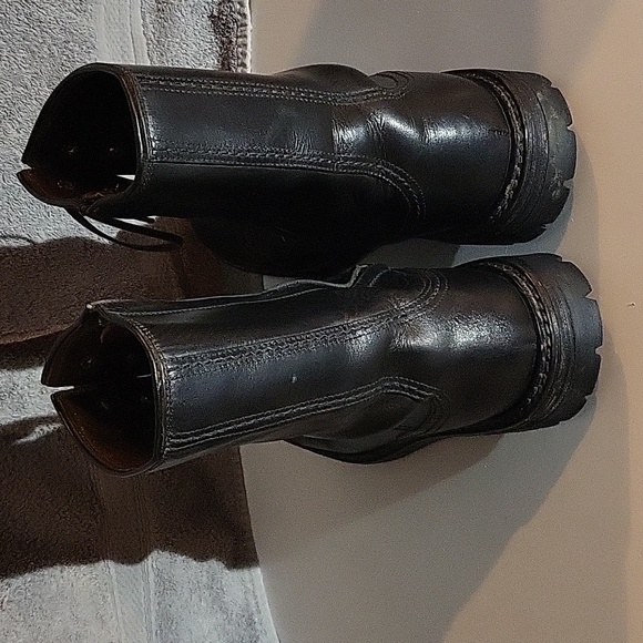 Mens Versace zip up combat boots. Made in Italy 🇮🇹 - Picture 3 of 4